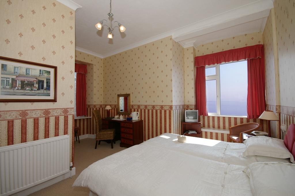 Fieldhead Hotel & Horizons Restaurant Saltash Ruang foto