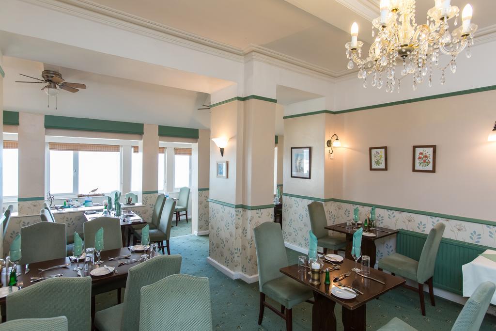 Fieldhead Hotel & Horizons Restaurant Saltash Bagian luar foto