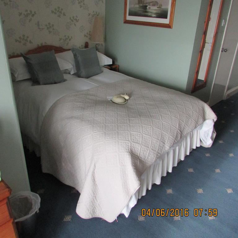 Fieldhead Hotel & Horizons Restaurant Saltash Bagian luar foto
