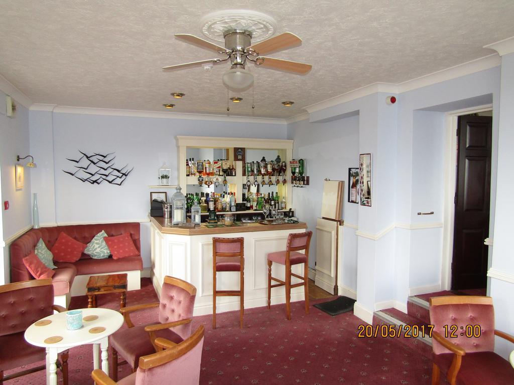 Fieldhead Hotel & Horizons Restaurant Saltash Bagian luar foto